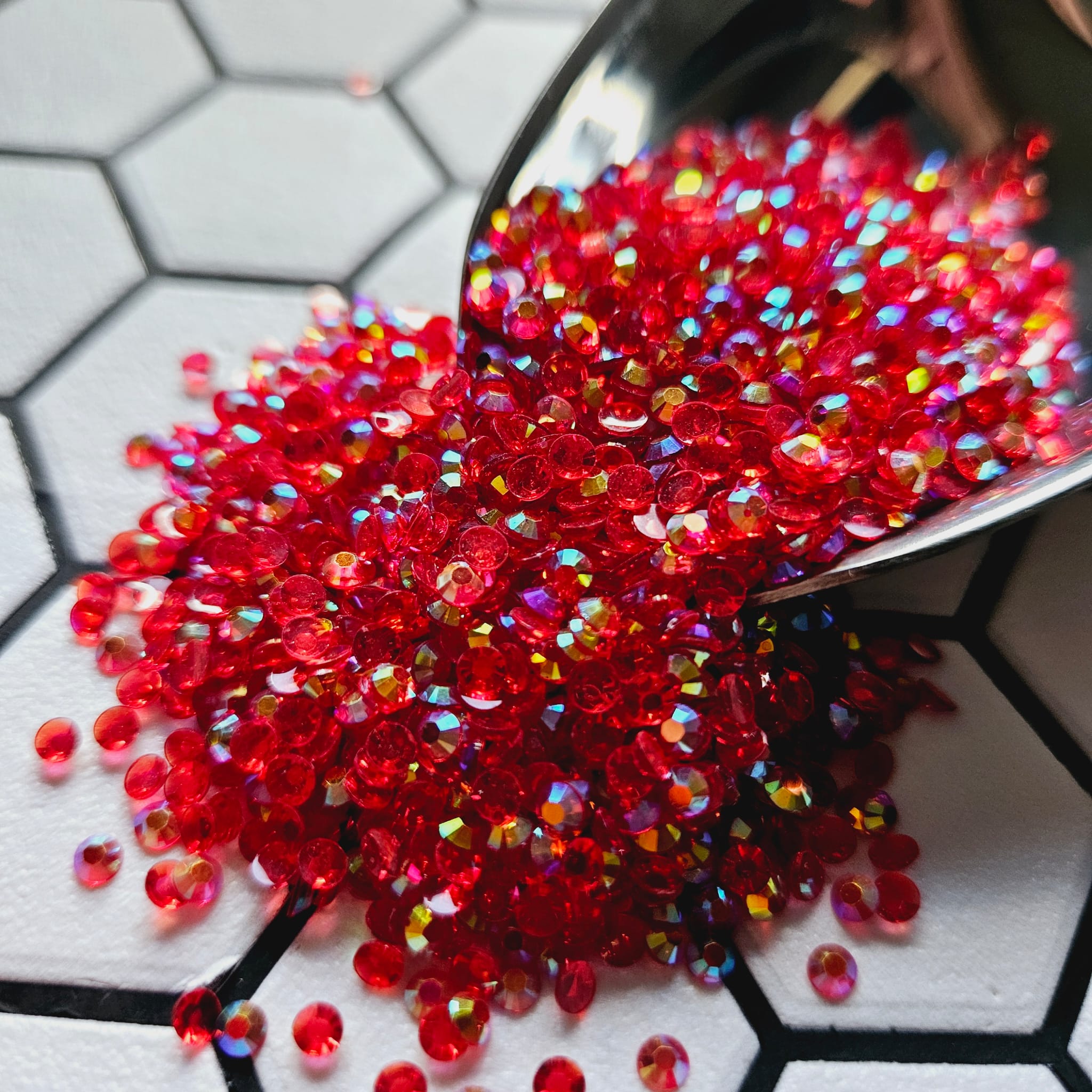Cherry Kiss 3mm Rhinestones